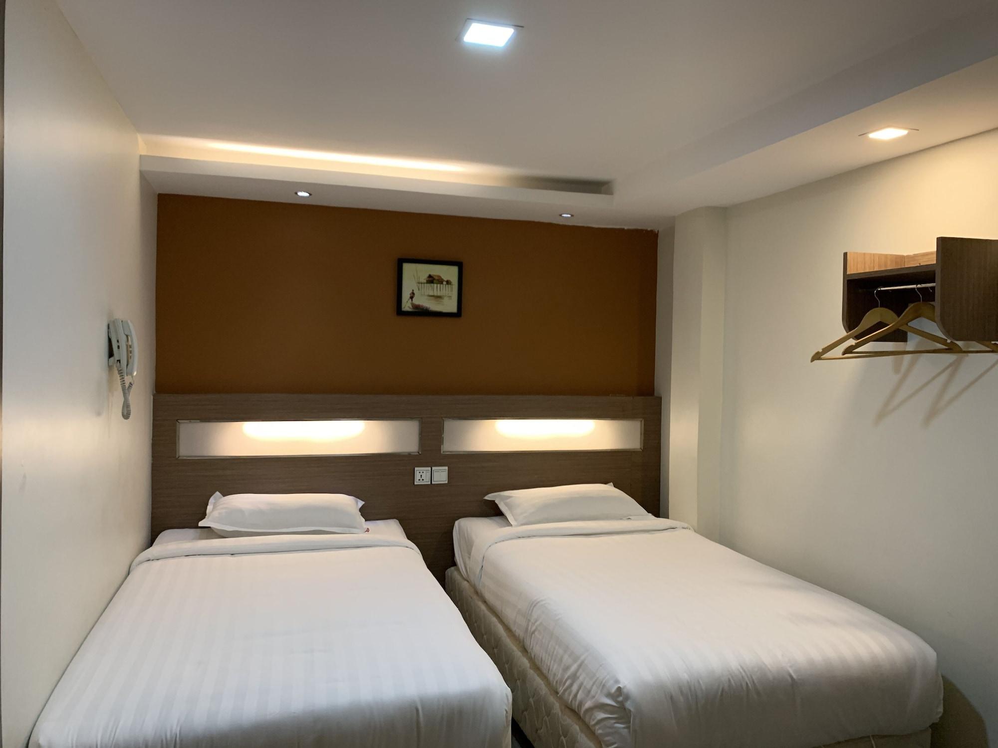 The Vibe Inn Yangon Bagian luar foto