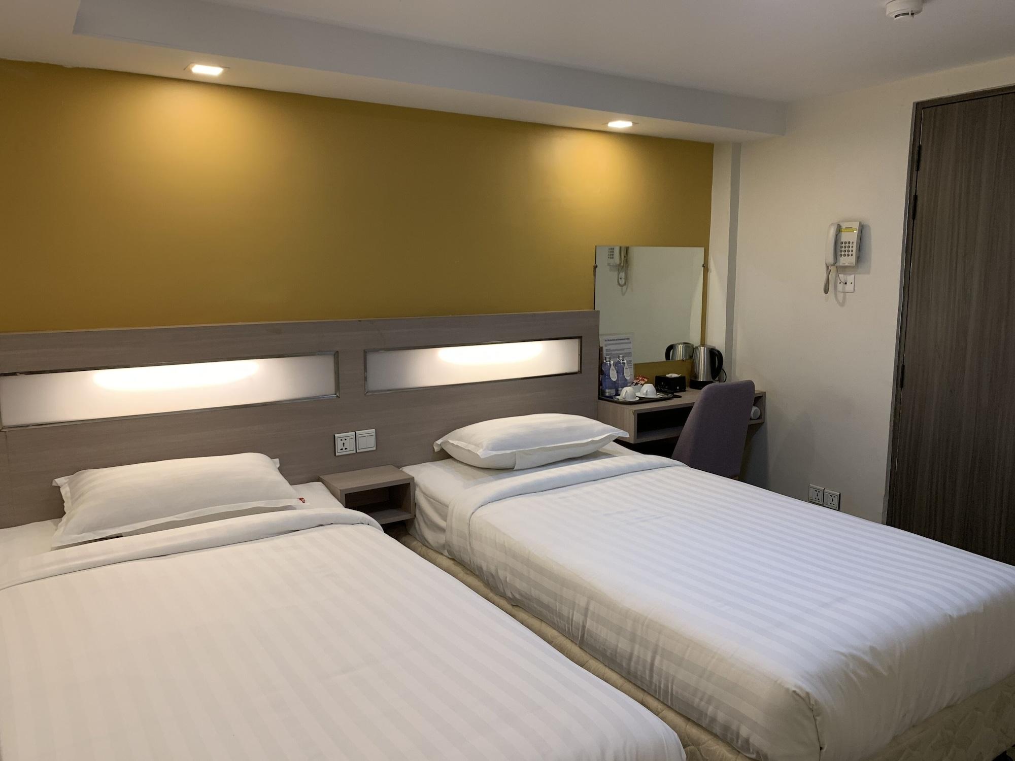 The Vibe Inn Yangon Bagian luar foto
