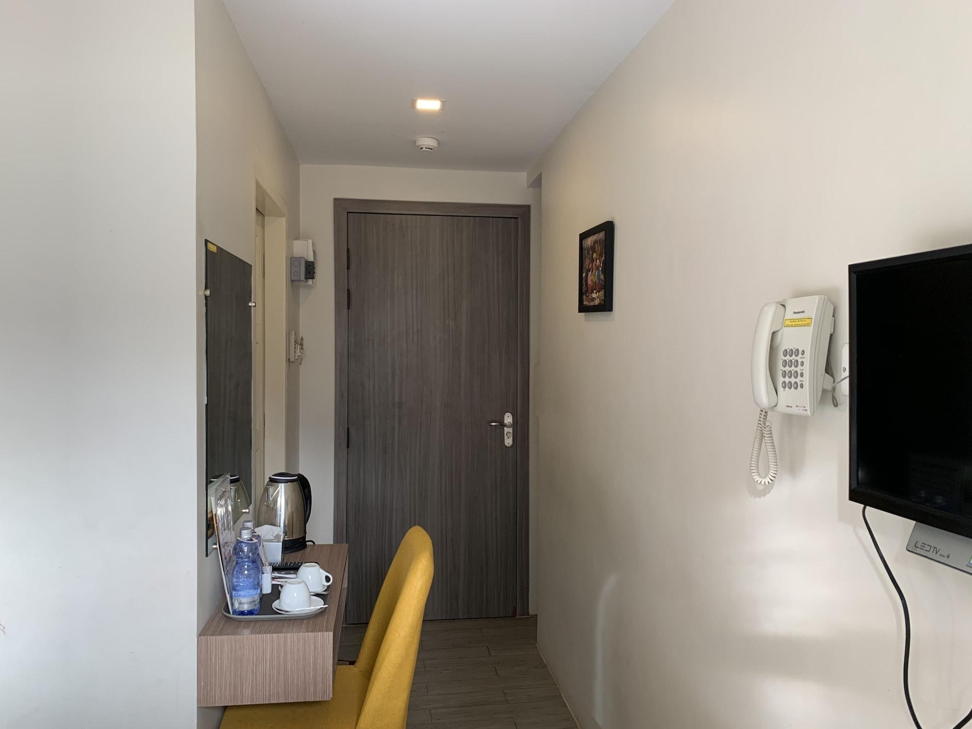 The Vibe Inn Yangon Bagian luar foto