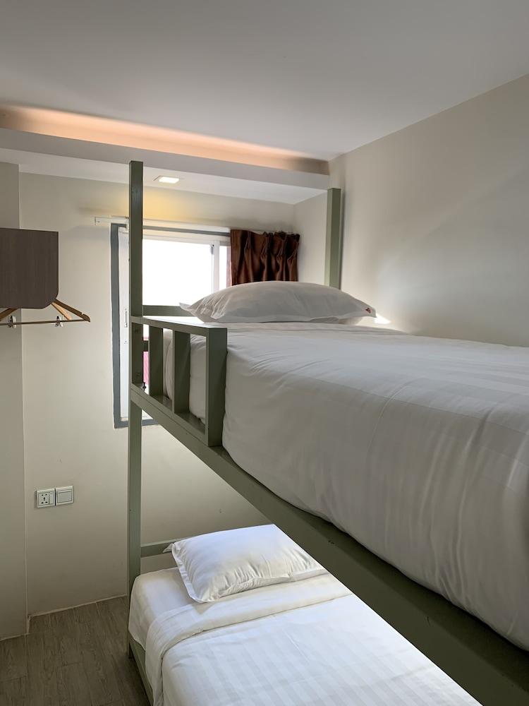 The Vibe Inn Yangon Bagian luar foto